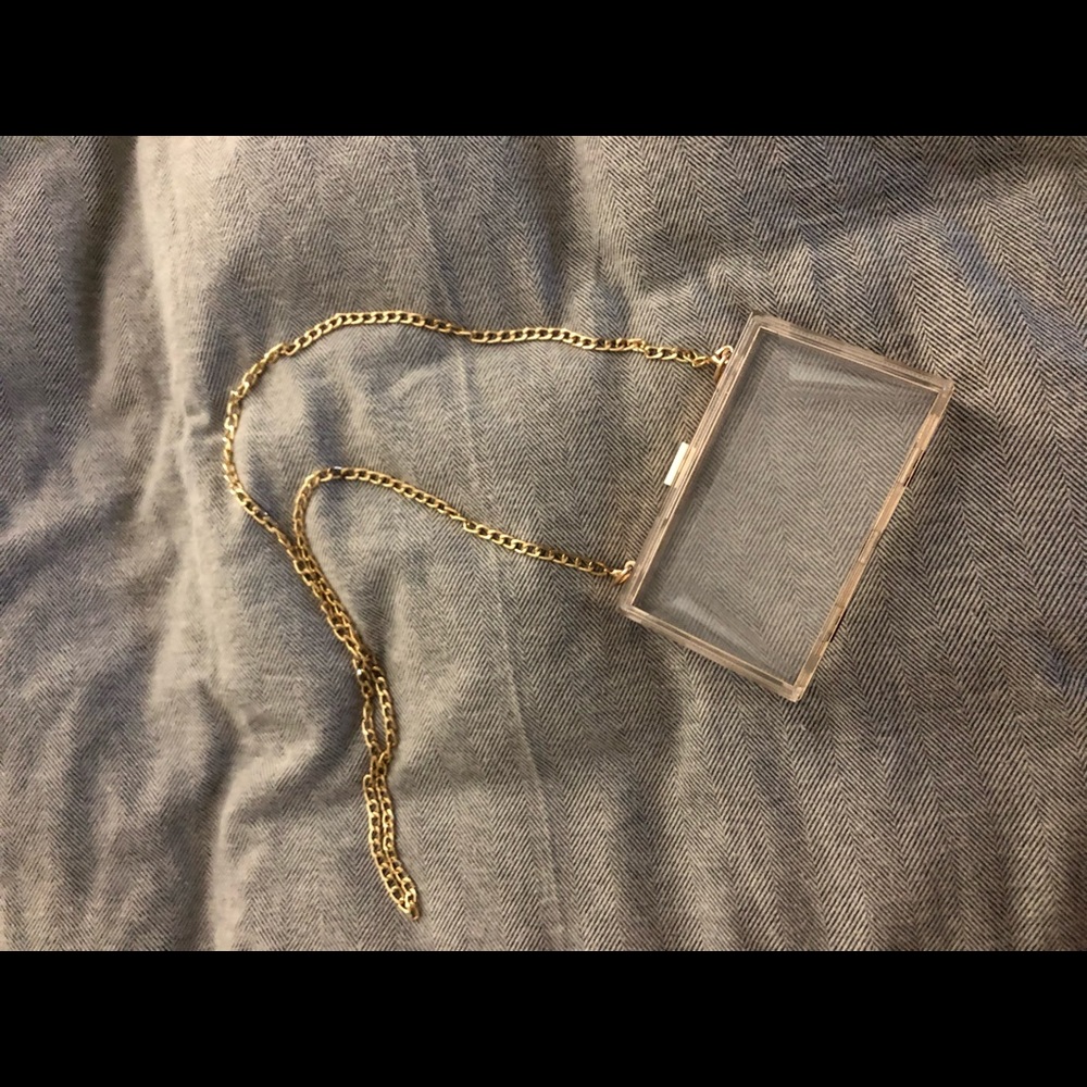 clear purse (great for strict stadiums)